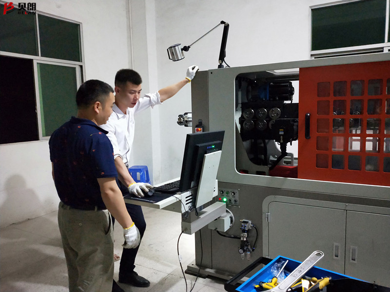 貝朗技術培訓客戶處員工調試 貝朗技術培訓客戶處員工調試