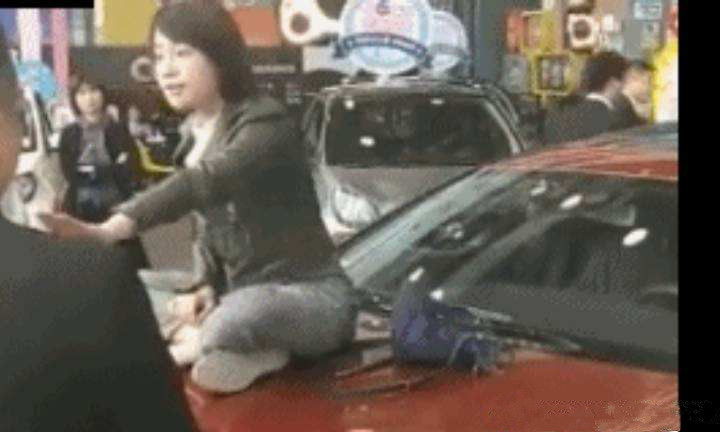 摘自奔馳漏油事件圖片 摘自奔馳漏油事件圖片