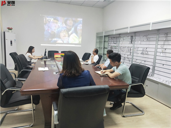 貝朗自動化設備員工學習現場 貝朗自動化設備員工學習現場