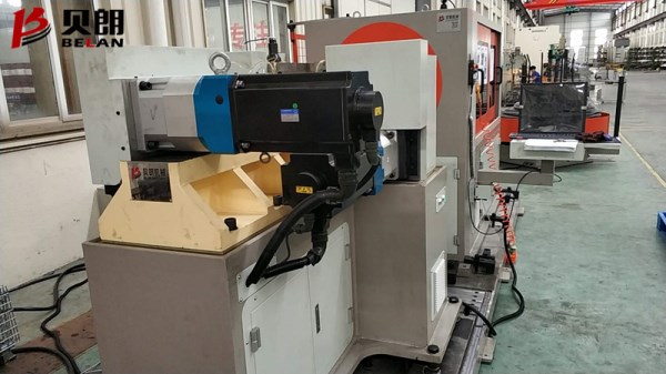 貝朗鐵絲折彎機廠家的墩頭折彎組合機助力汽車行業發展 貝朗鐵絲折彎機廠家的墩頭折彎組合機助力汽車行業發展
