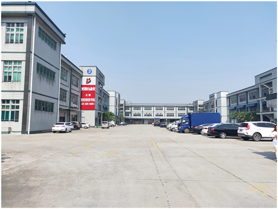 全自動(dòng)折彎機(jī)廠家在廣東有嗎? 全自動(dòng)折彎機(jī)廠家在廣東有嗎?