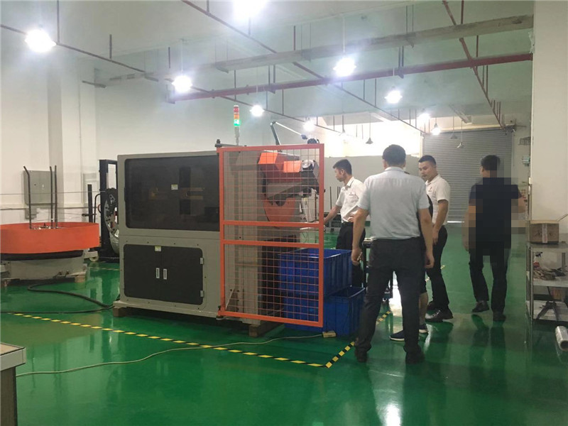 貝朗全自動(dòng)折彎機(jī)廠家迎來廣西客戶參觀 貝朗全自動(dòng)折彎機(jī)廠家迎來廣西客戶參觀